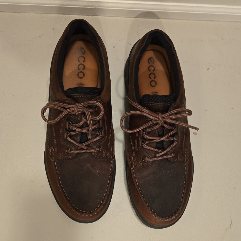 ECCO Men's Dark Brown Track 25 Shoes